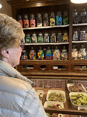 Snoepwinkeltje bezoeken